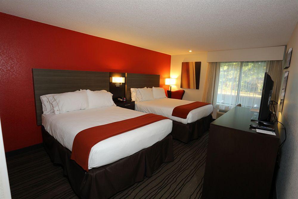 Holiday Inn Express Brentwood-South Cool Springs By Ihg Exterior foto