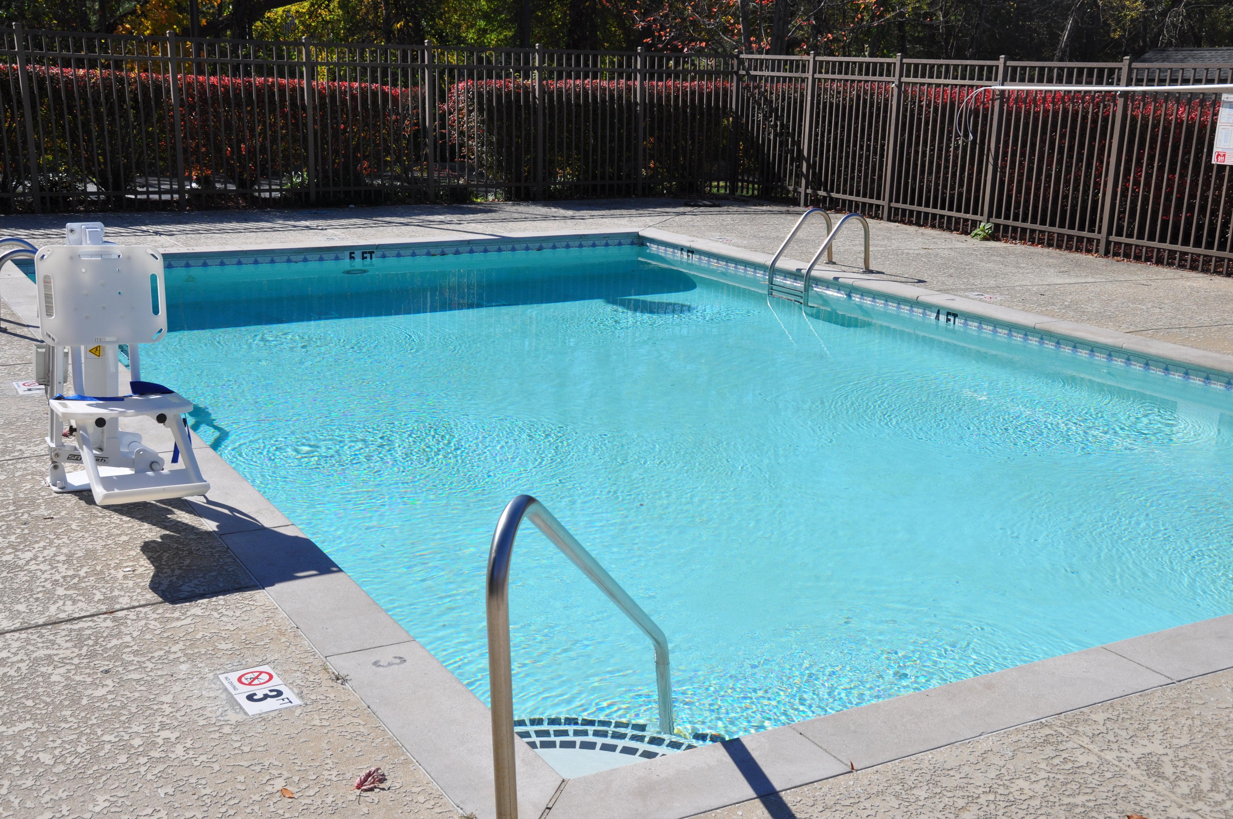 Holiday Inn Express Brentwood-South Cool Springs By Ihg Exterior foto