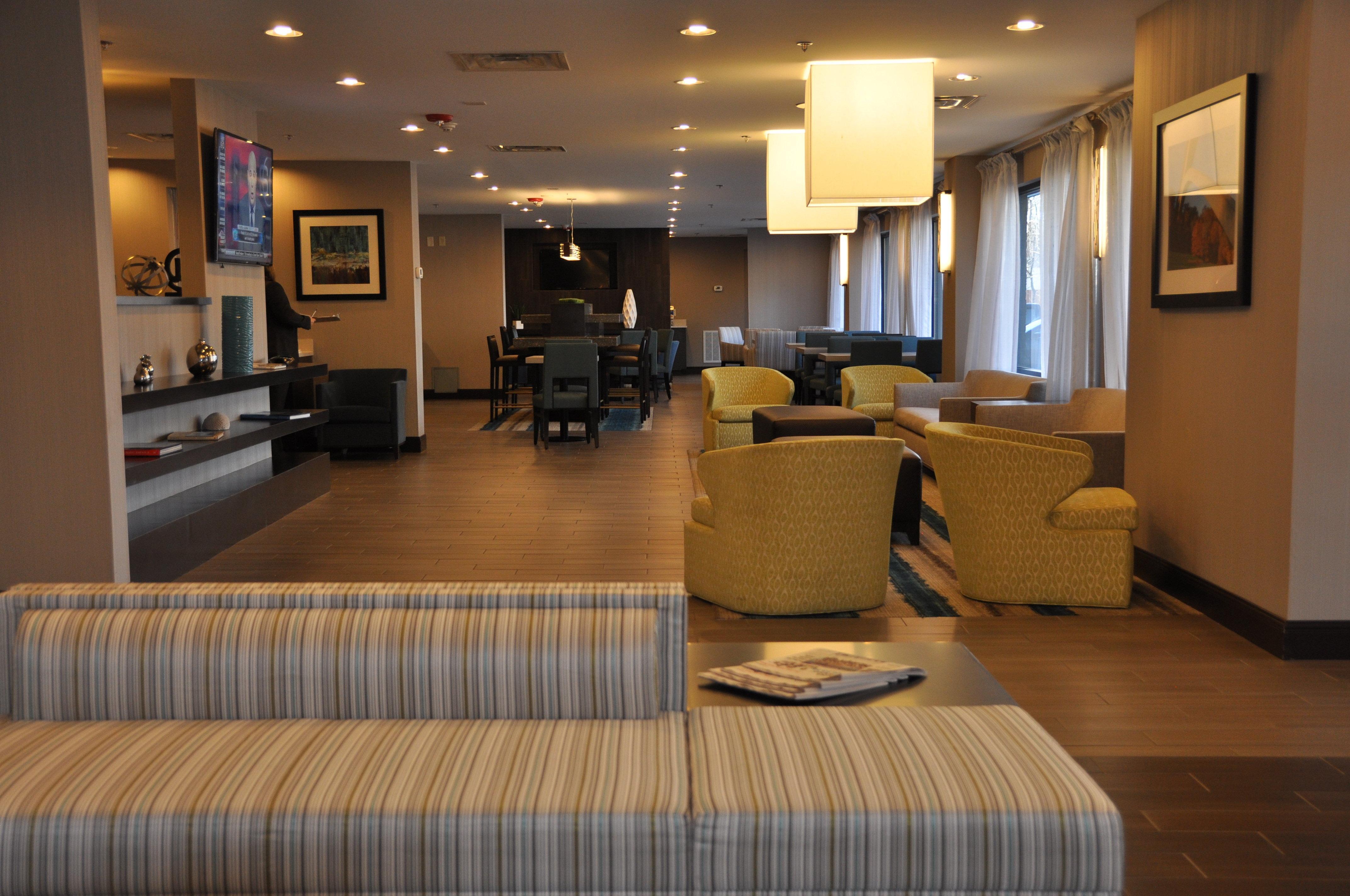 Holiday Inn Express Brentwood-South Cool Springs By Ihg Exterior foto